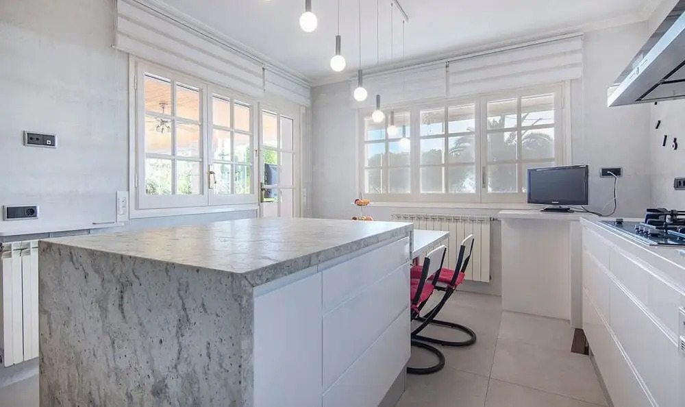 Gallery Villa 650M from the Beach (R81)