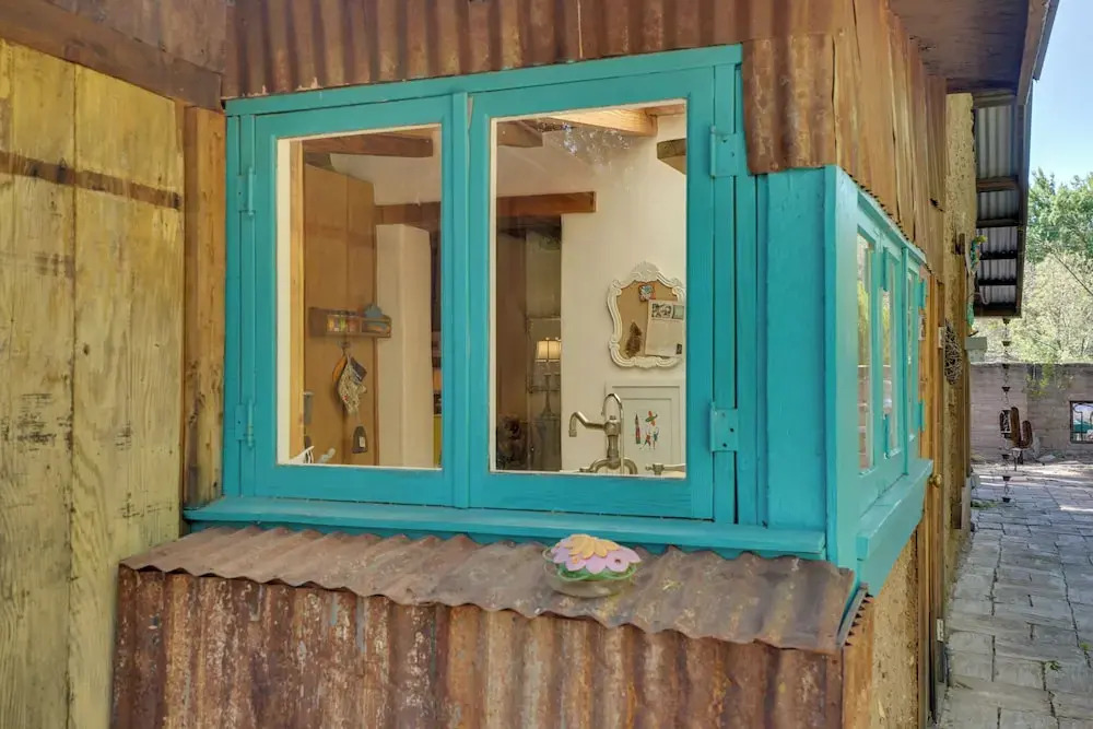 Patagonia Cottage w/ Patio & Yard: Walk to Town