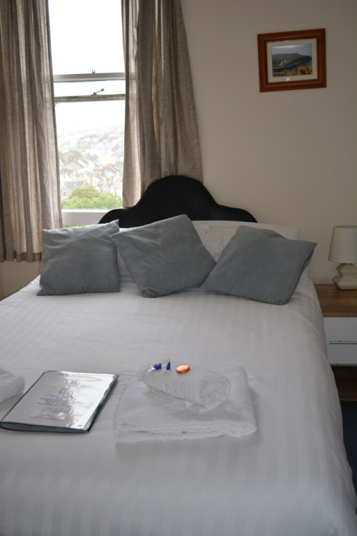 Torrs Hotel
