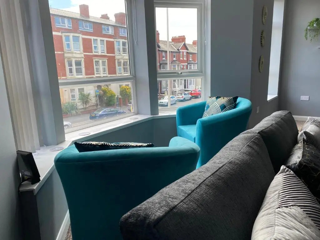 Blackpool Sleepover Apartment 4 Free Parking Sleeps 6