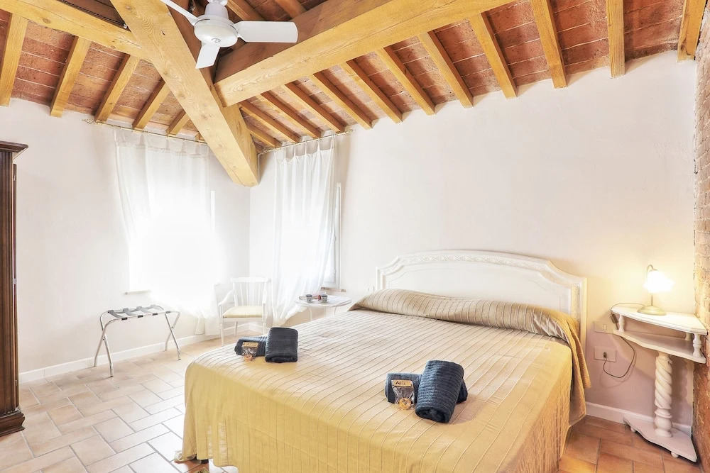 Elegant Panoramic Apartment
