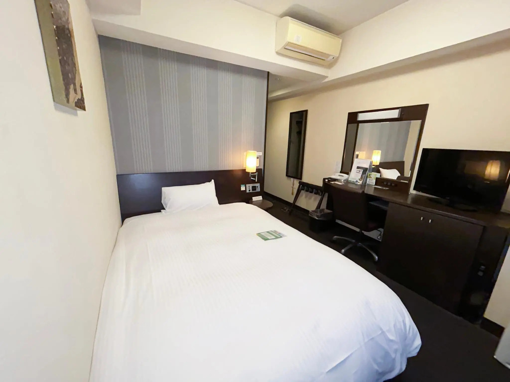 Hotel Route-Inn Tosu Ekimae