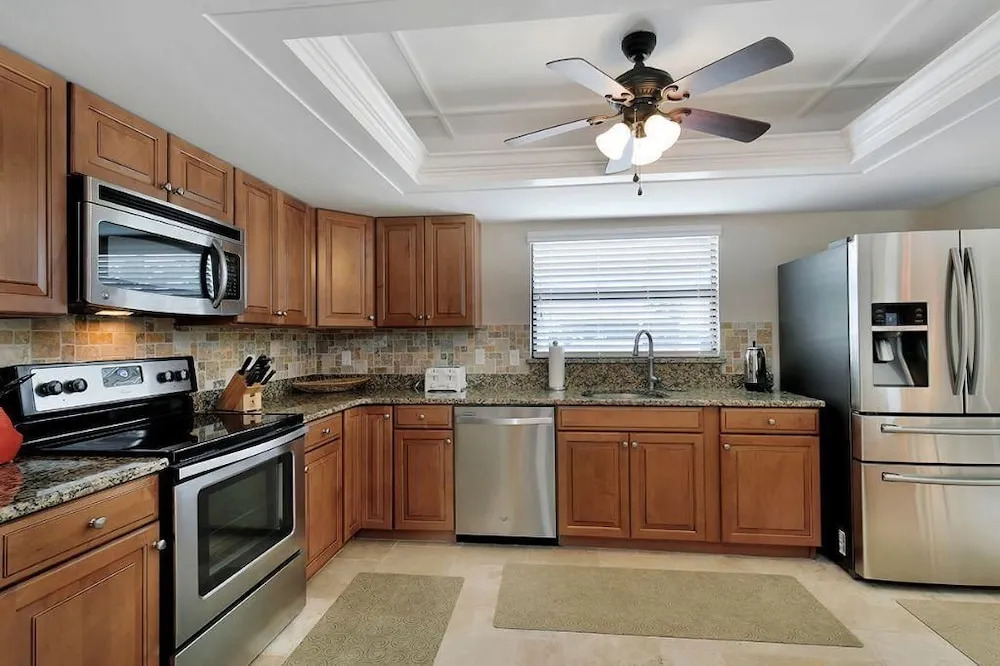 Shenandoah Ct Home