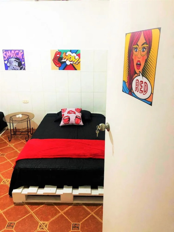 Casa Egos Pop Laureles