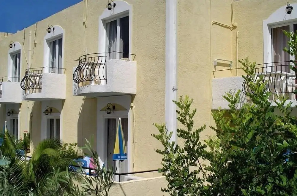 Senia Studios
