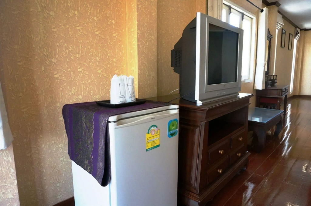 Hua Hin White Villa Hotel - SHA Certified