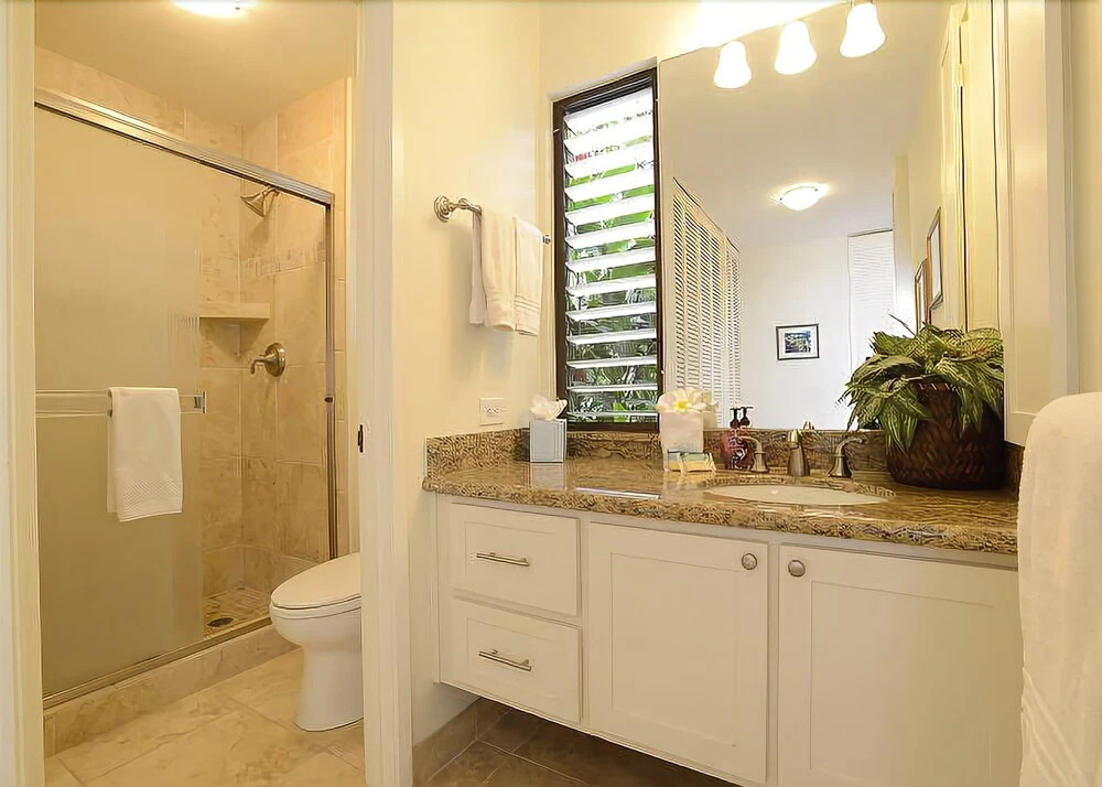 Wailea Ekahi 34B - One Bedroom Condo with Ocean View