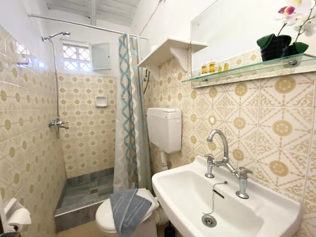 Avra Budget Beach Rooms