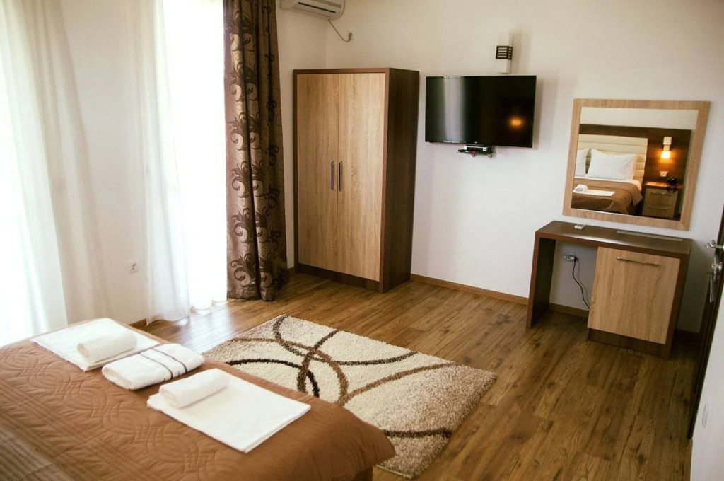 B&B Lovac Pool & Spa