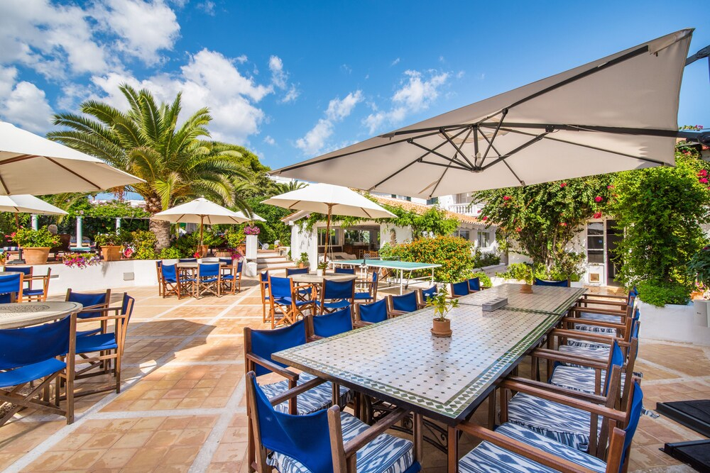The Sea Club