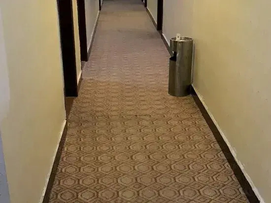 Xinfuhua Business Hotel