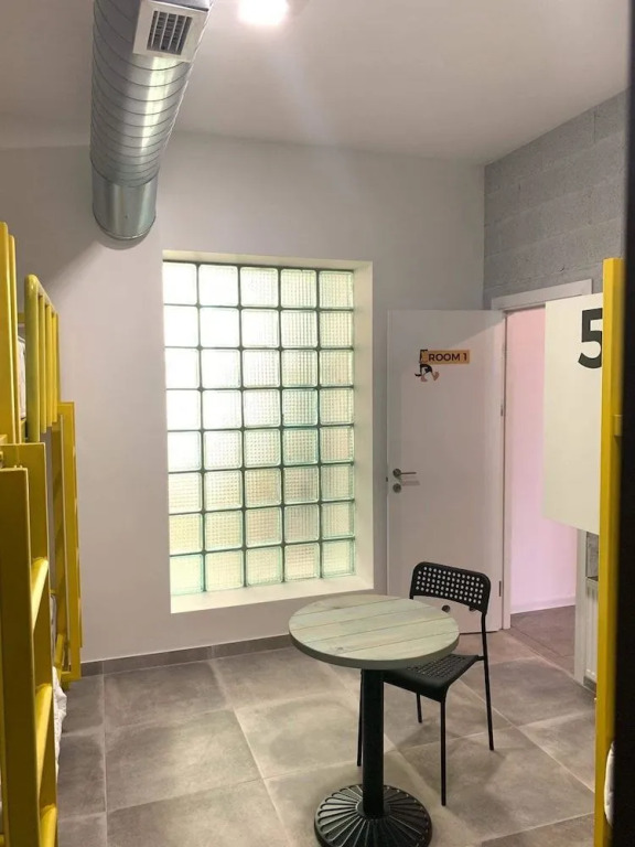 Duck Hostel