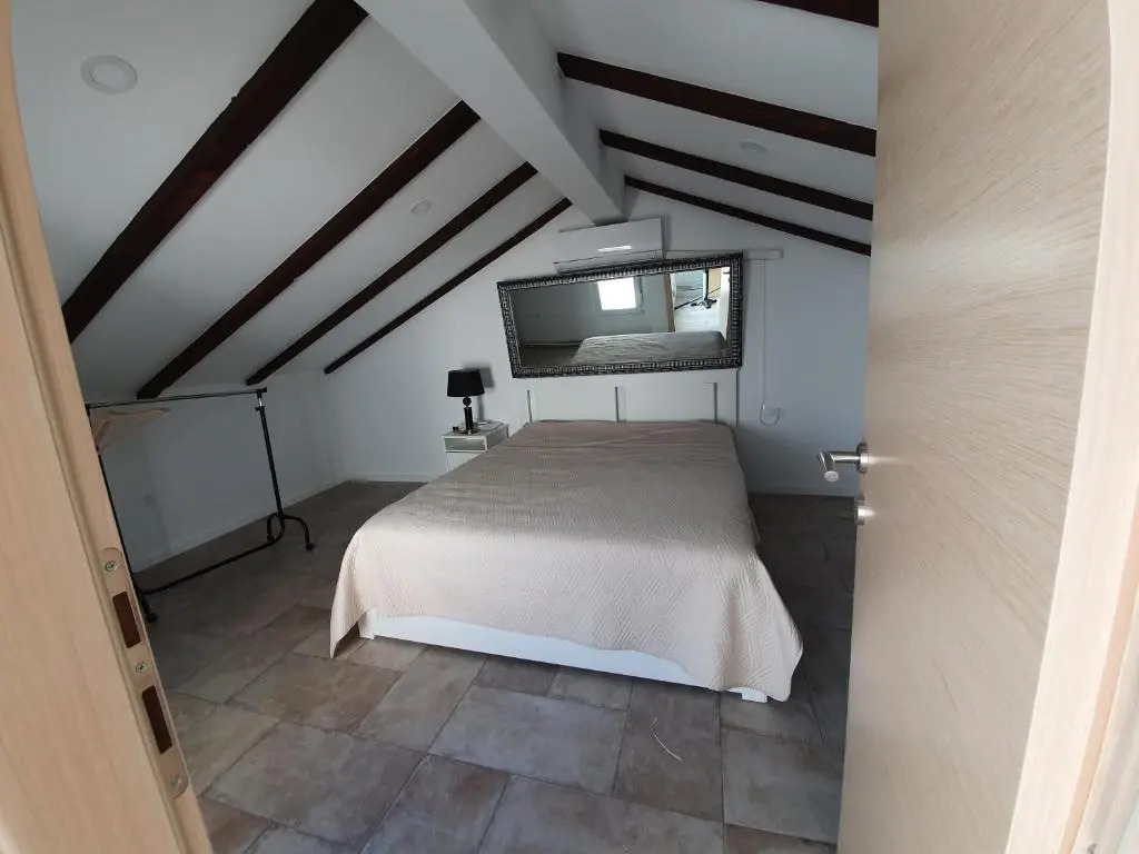 Rustic House Diklo 20m from the sea