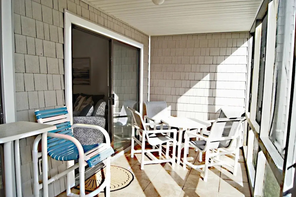 Sea Cloisters 104e 2 Bedroom Condo by RedAwning