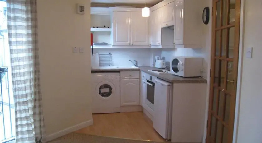 Featherhall Garden Court Apartments