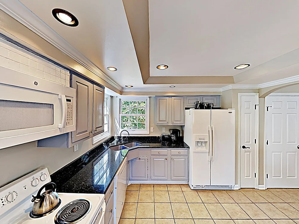 70 Shipyard Condo #160 2 Bedrooms 2 Bathrooms Condo