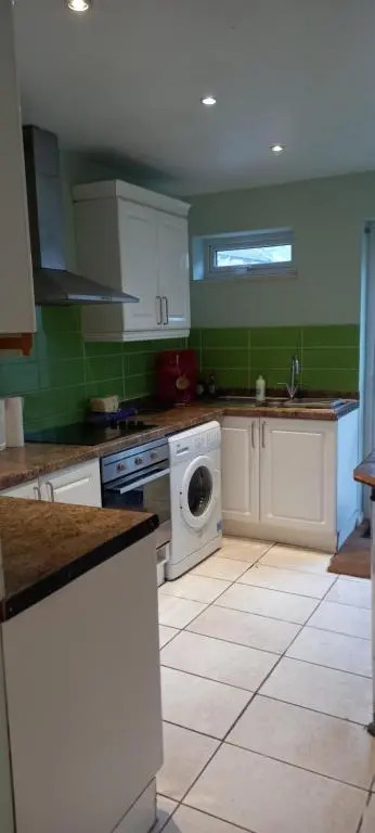 Three Bedroom House Chandos Road