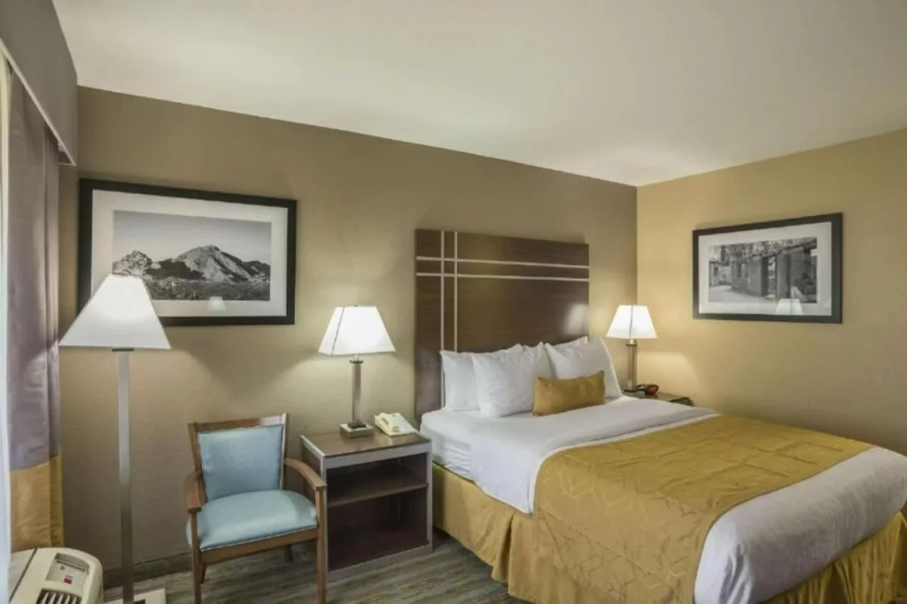 Quality Inn Phoenix North I-17