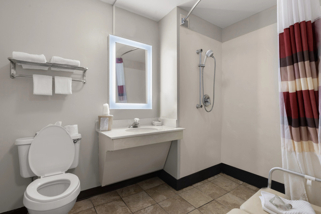 Red Roof Inn & Suites Savannah Airport