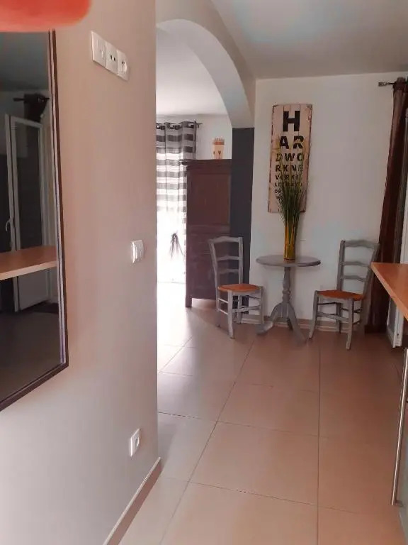 Villa accueillante à Colonzelle avec piscine privée