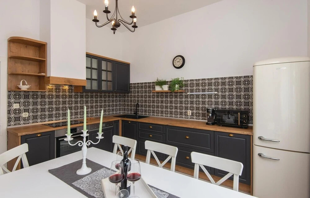 Amazing Home in Orebic with Hot Tub, WiFi & Outdoor Swimming Pool