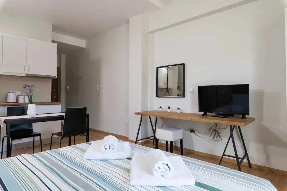 Anivia Apartment Airport by Airstay