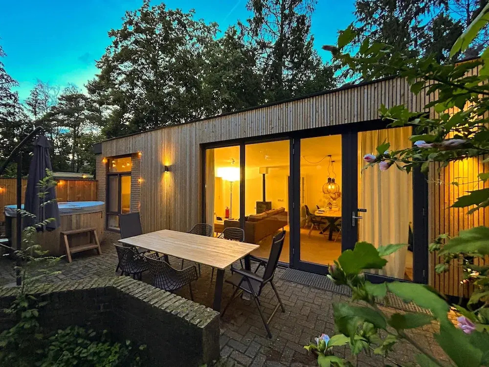 Tranquil holiday home in the middle of nature