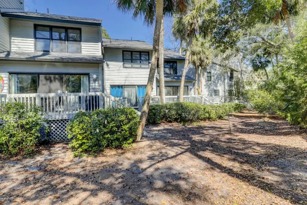 81 Ocean Breeze 2 BR condo Forest Beach