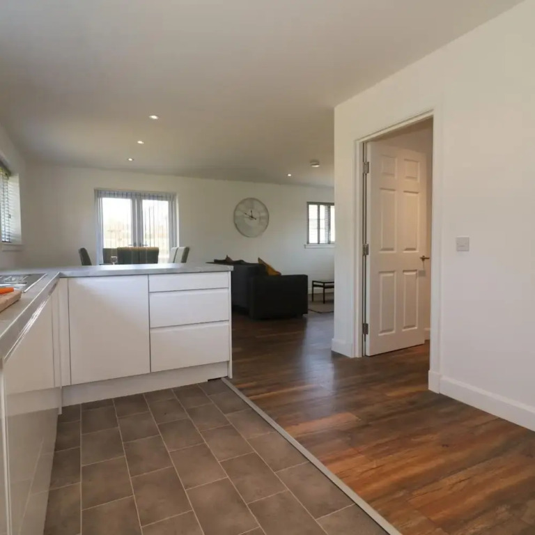 Railway House 5 bed - Maryhill