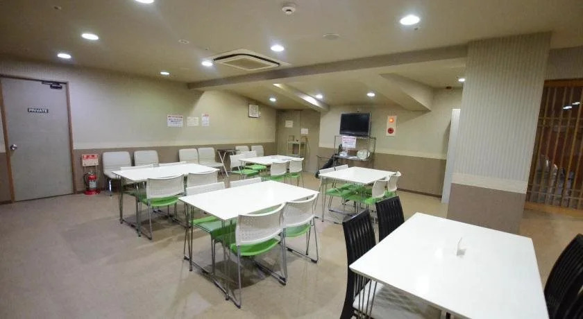 Kumamoto Capsule Hotel - Hostel, Caters to Men
