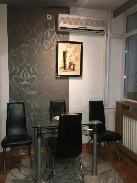 Apartment Milos