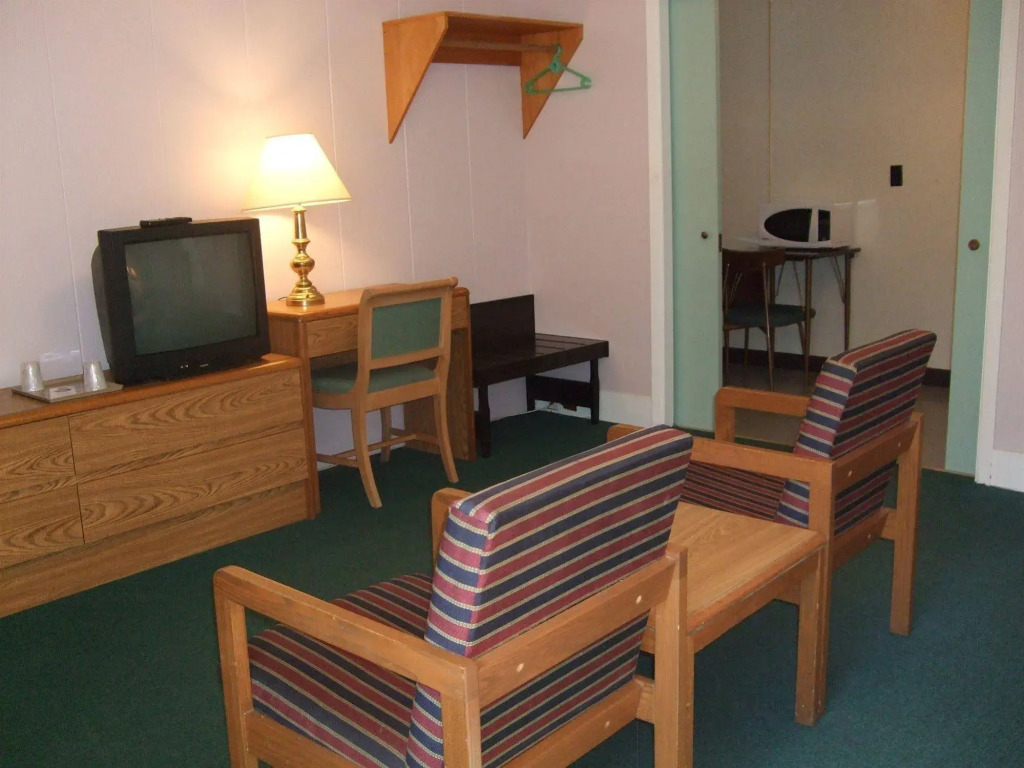 Wedgewood Motel