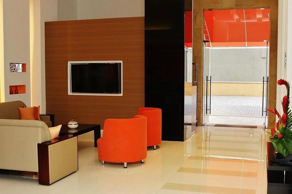 Altamira Village Hotel & Suites
