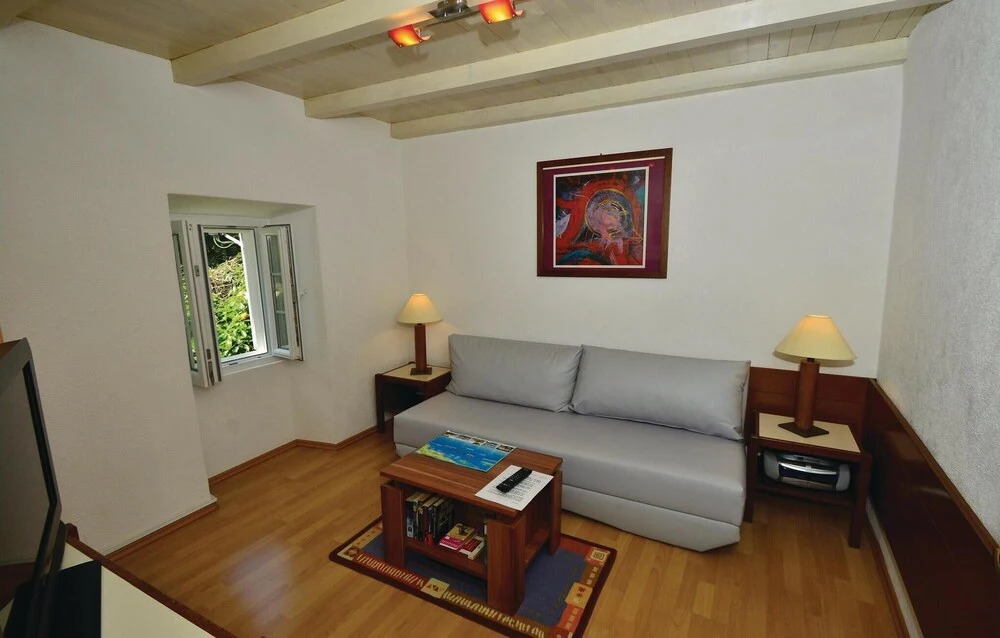 Awesome Home in Dubrovnik With Wifi and 2 Bedrooms