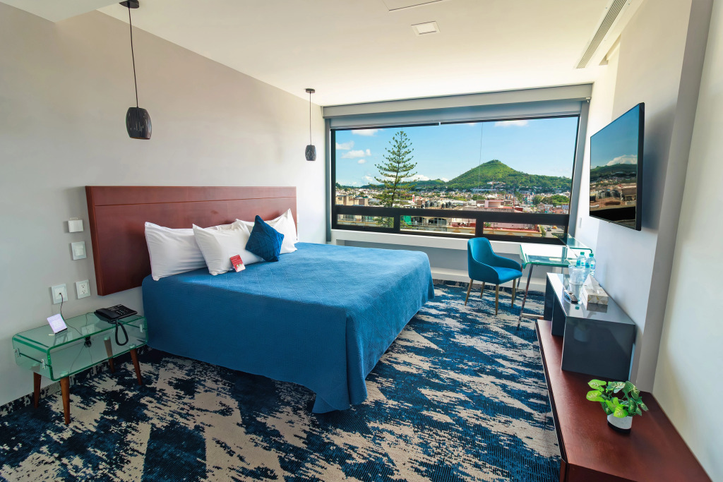 Hotel Fray Junipero Serra