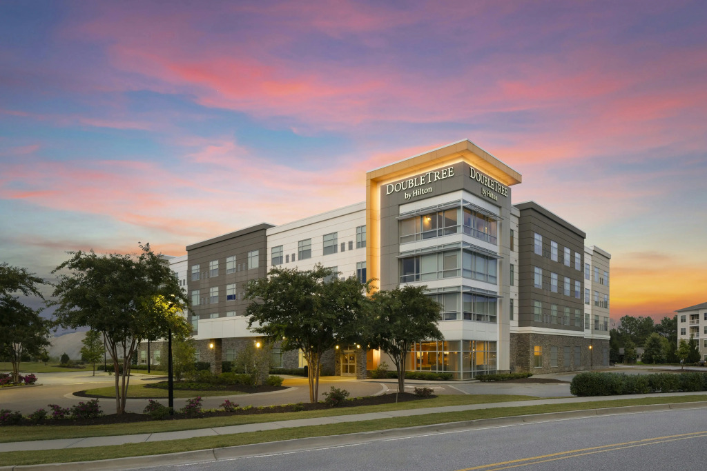 DoubleTree by Hilton Greenville Woodruff Road