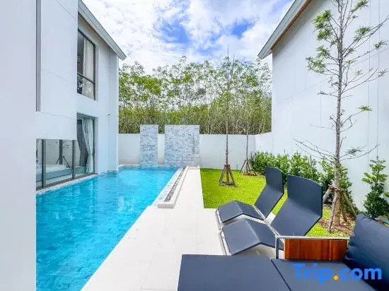 Modern Luxury Pool Villa Resort | near Bang Tao Beach | Phuket | Warm Plus