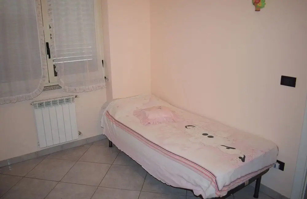 Tra Gli Ulivi
