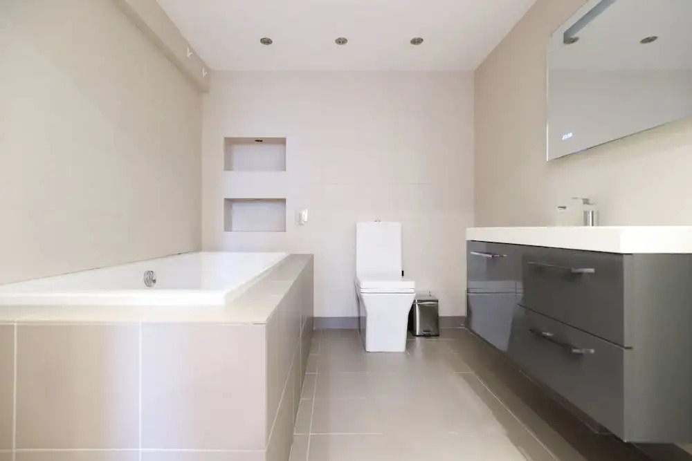 Stylish Loft-style Apartment Close to Overground