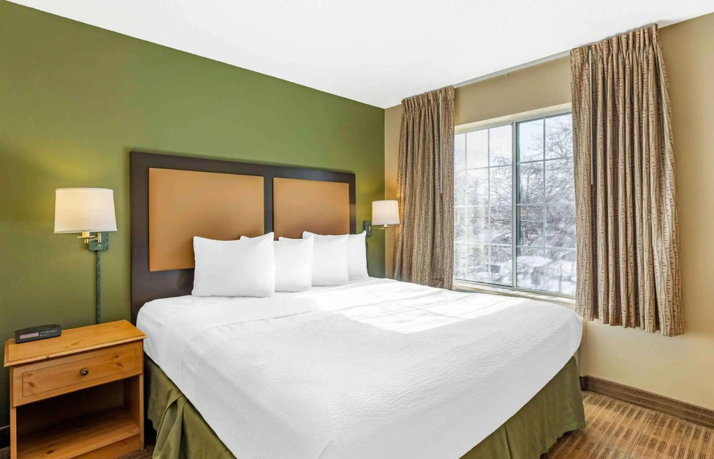Extended Stay America Select Suites - Chicago - Naperville - East