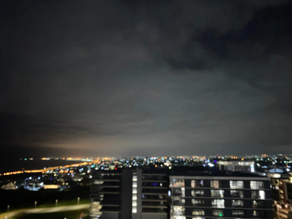 Umhlanga Arch 10th Floor- Sea Views!