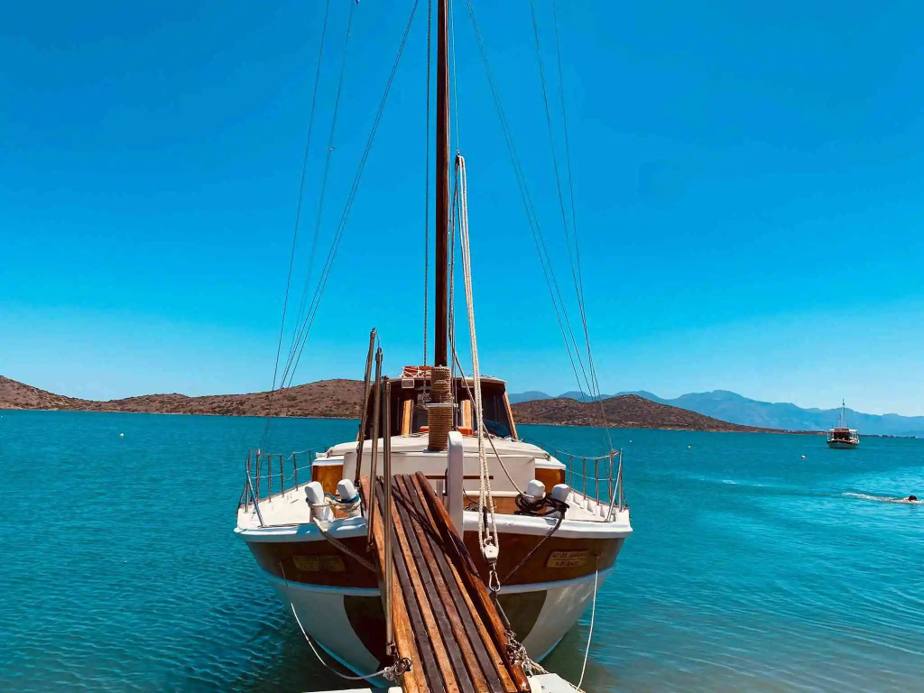 Royal Marmin Bay Boutique & Art Hotel