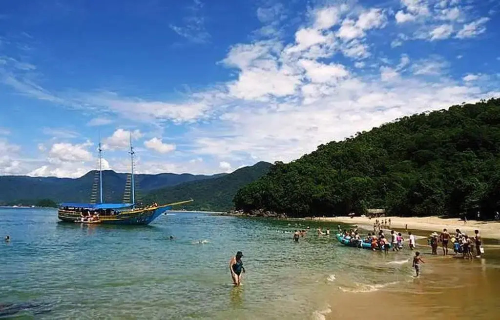 Casa 4Quartos-2 suites com Ar condicionado -Condominio Mar Verde- Piscina Privativa-Próx Praia da MOCOCA !! Próx à divisa com UBATUBA