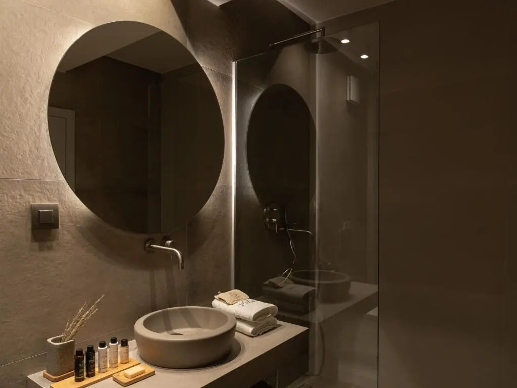 Athina Luxury Villa, with Pool & Walk to the Beach, By ThinkVilla