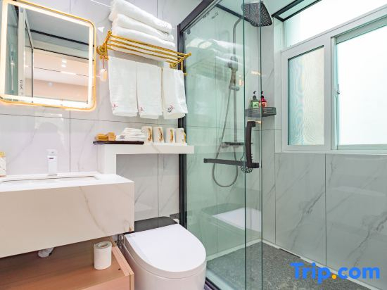 Huxiao Gorge Rafting | Cilin Xiaozhu Mountain Residence Chinese Inn