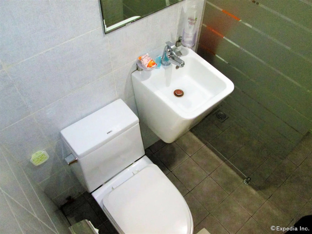 LOHAS Airport Hotel
