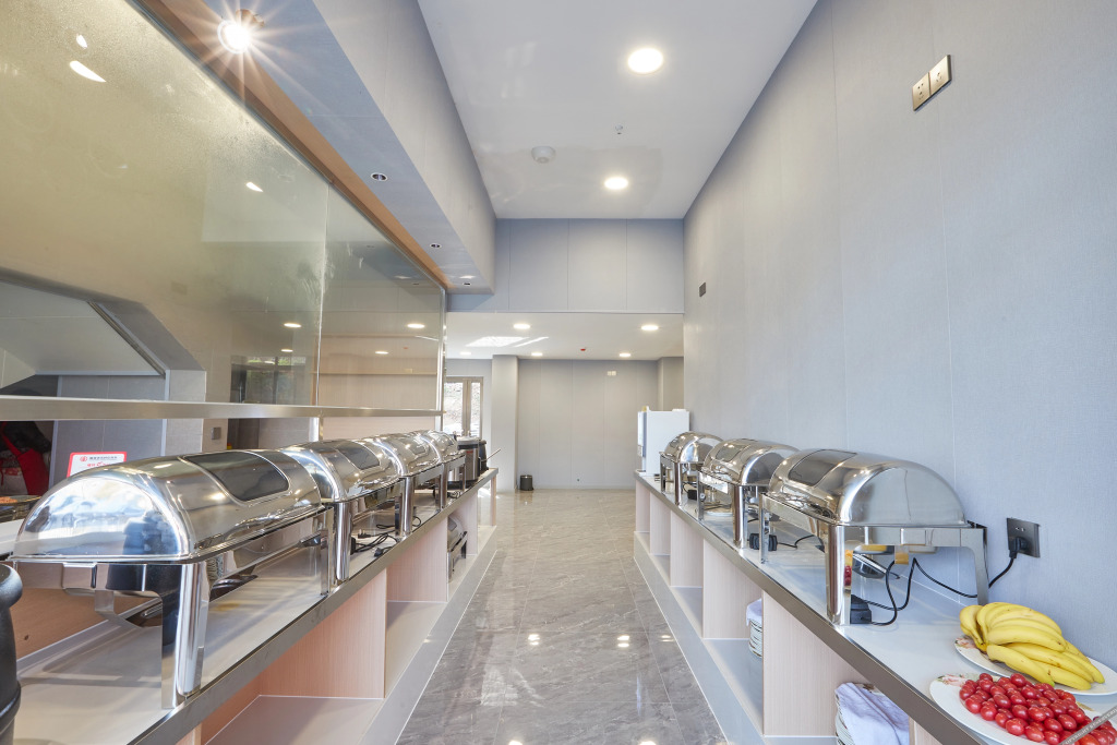 Vienna Classic Hotel (Chenzhou Xiangnan College)