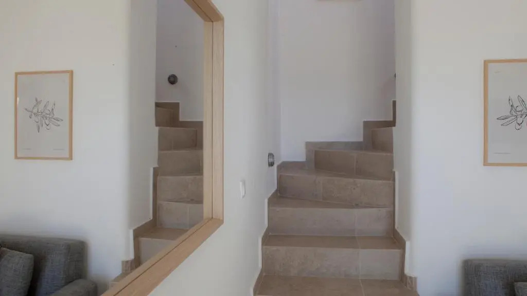 Family-size House in the fields of Naxos 2BR Queen, 2TV, 2WC