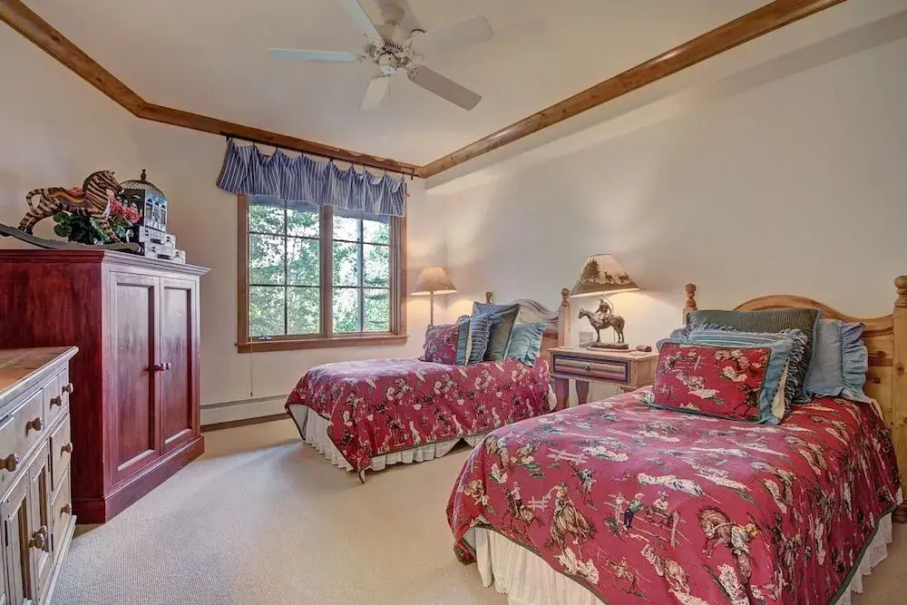 Settler'S Lodge 204