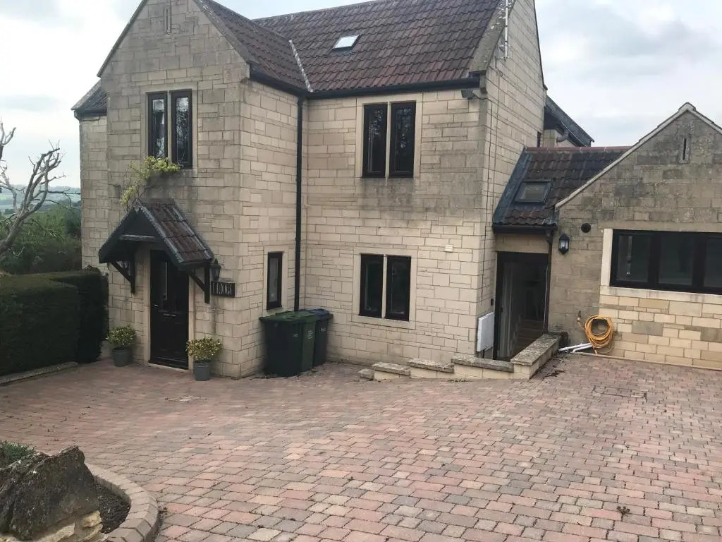 A secluded self contained Country Suite with a view